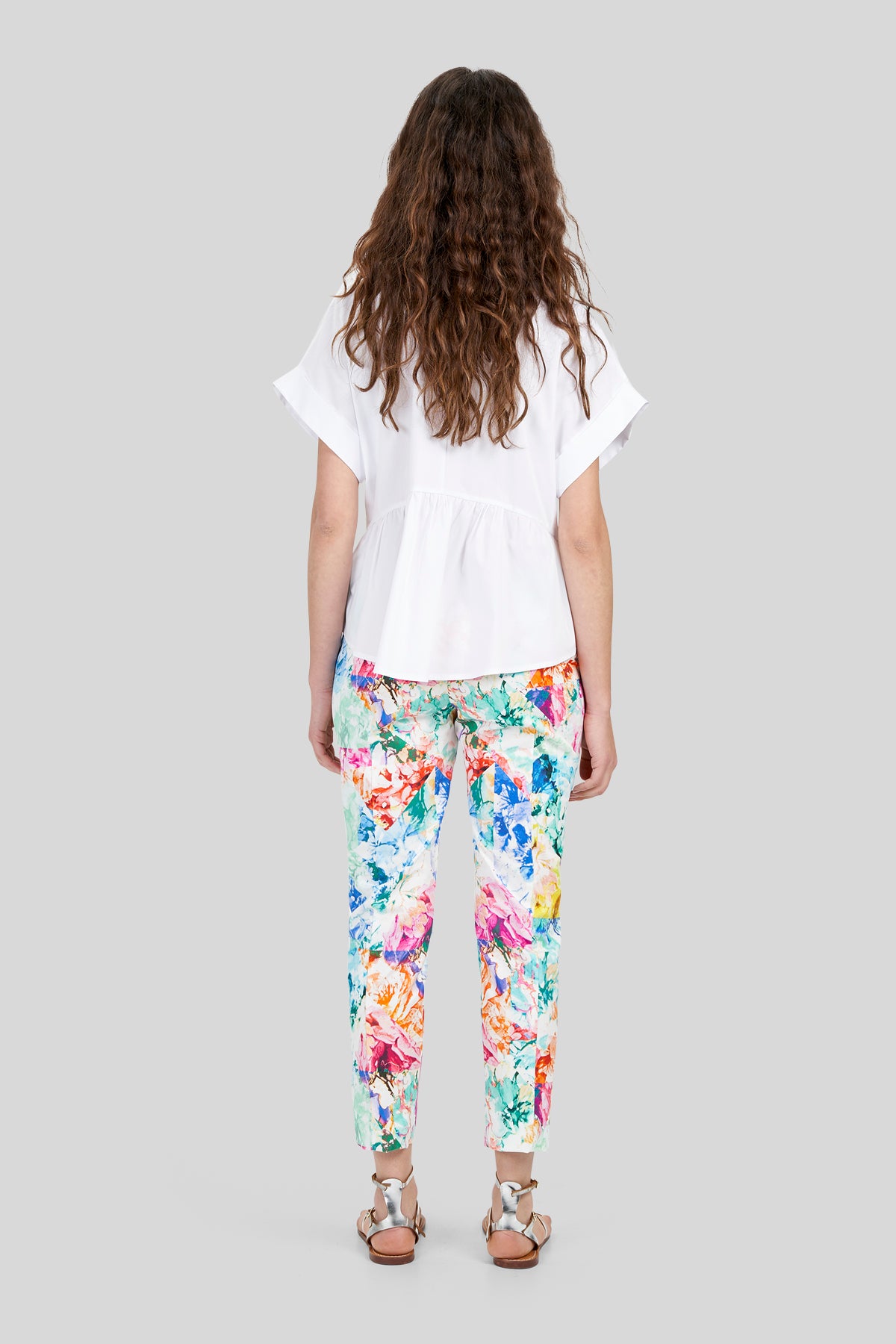 Pantaloni in gabardina stretch a fantasia