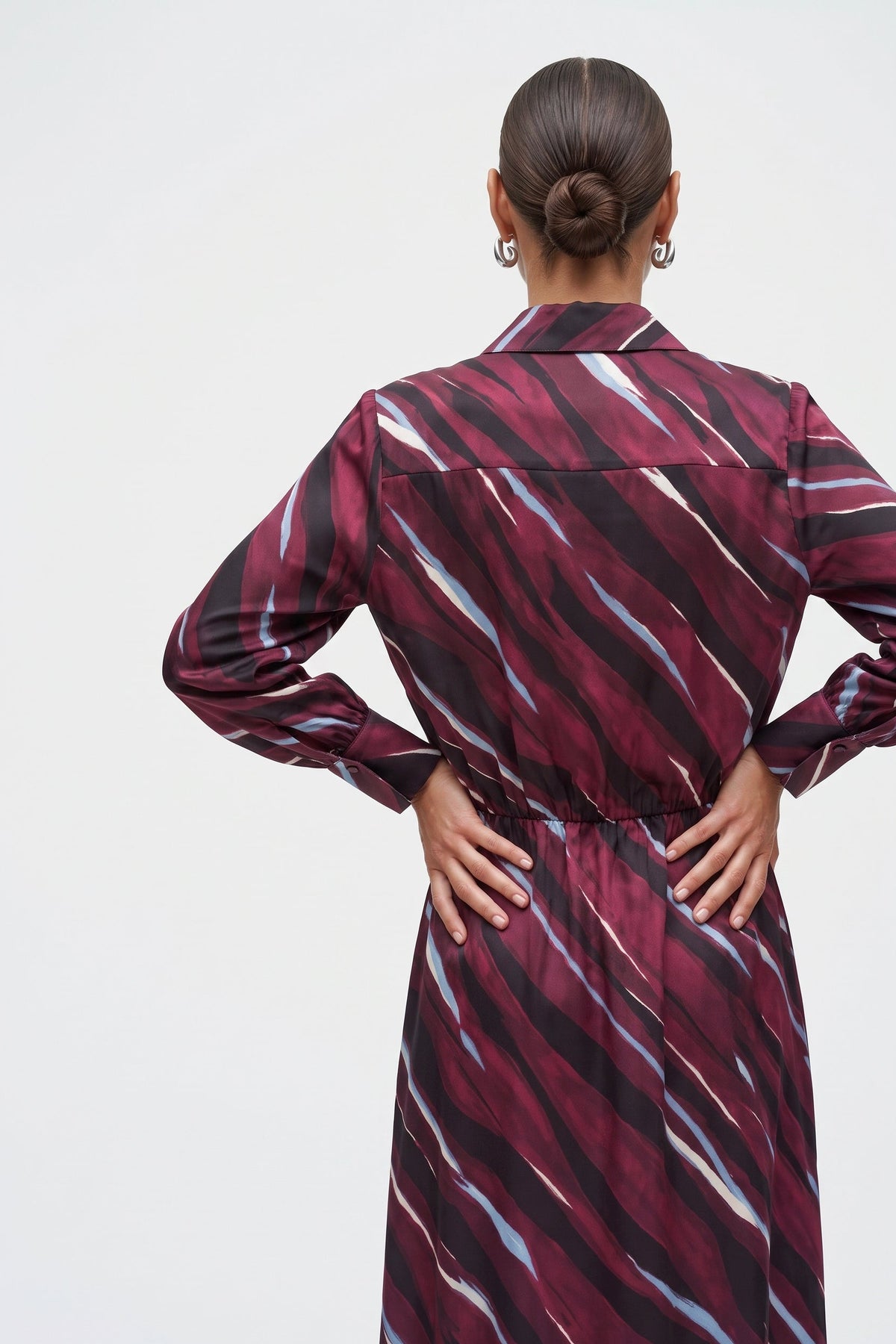 Abito Lungo Incrociato In Twill Stampato