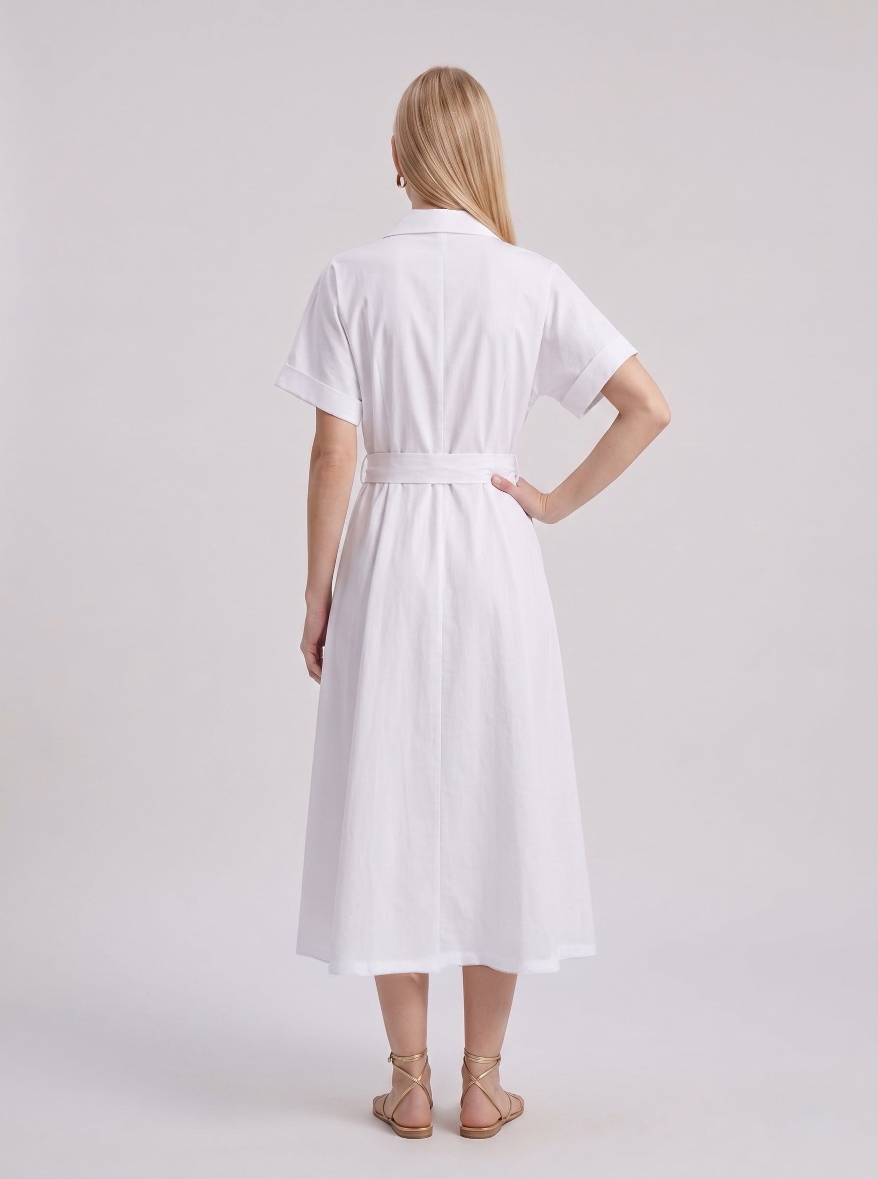 Abito midi con colletto a revers e cintura