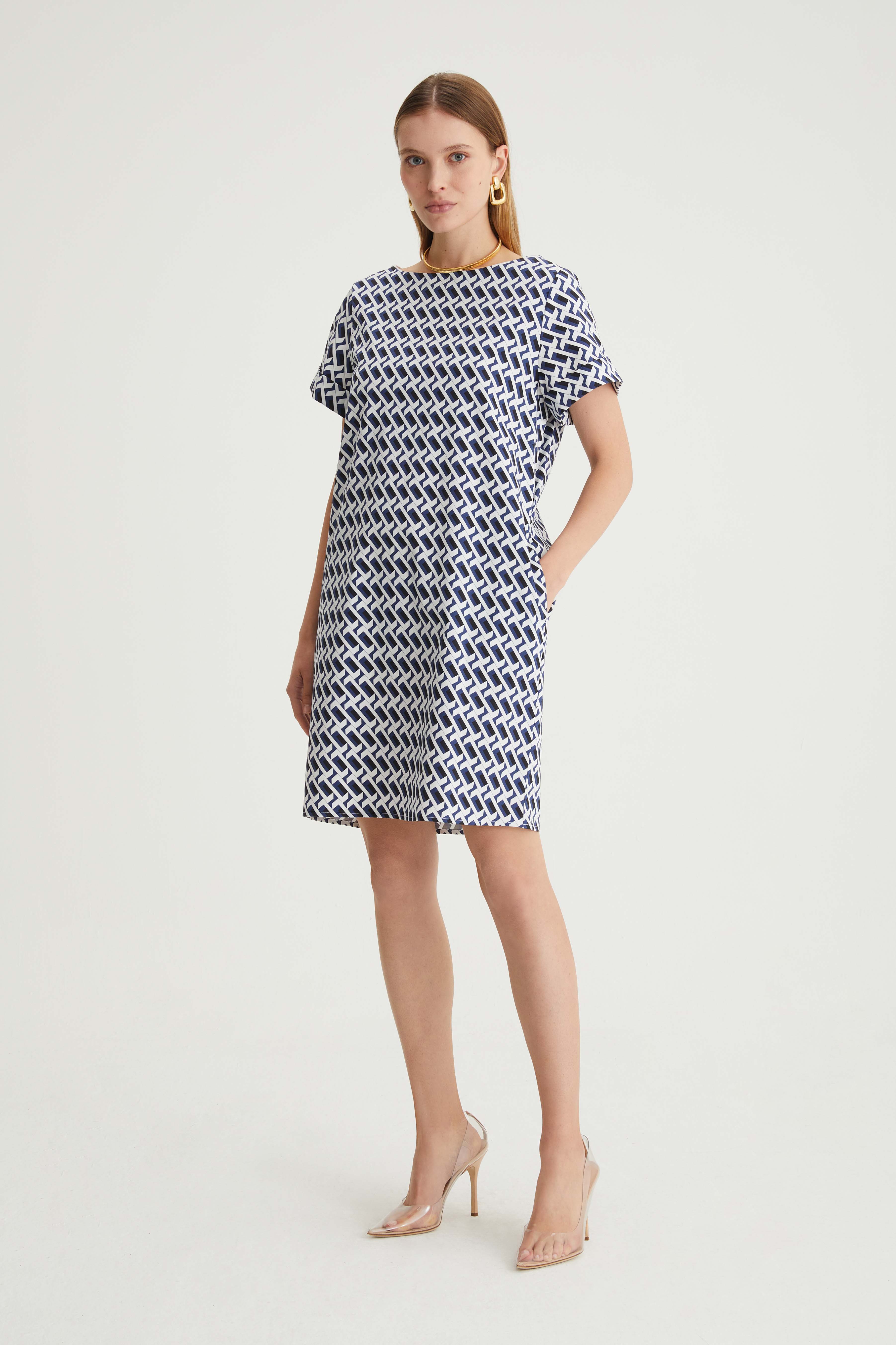 Abito manica corta in gabardina