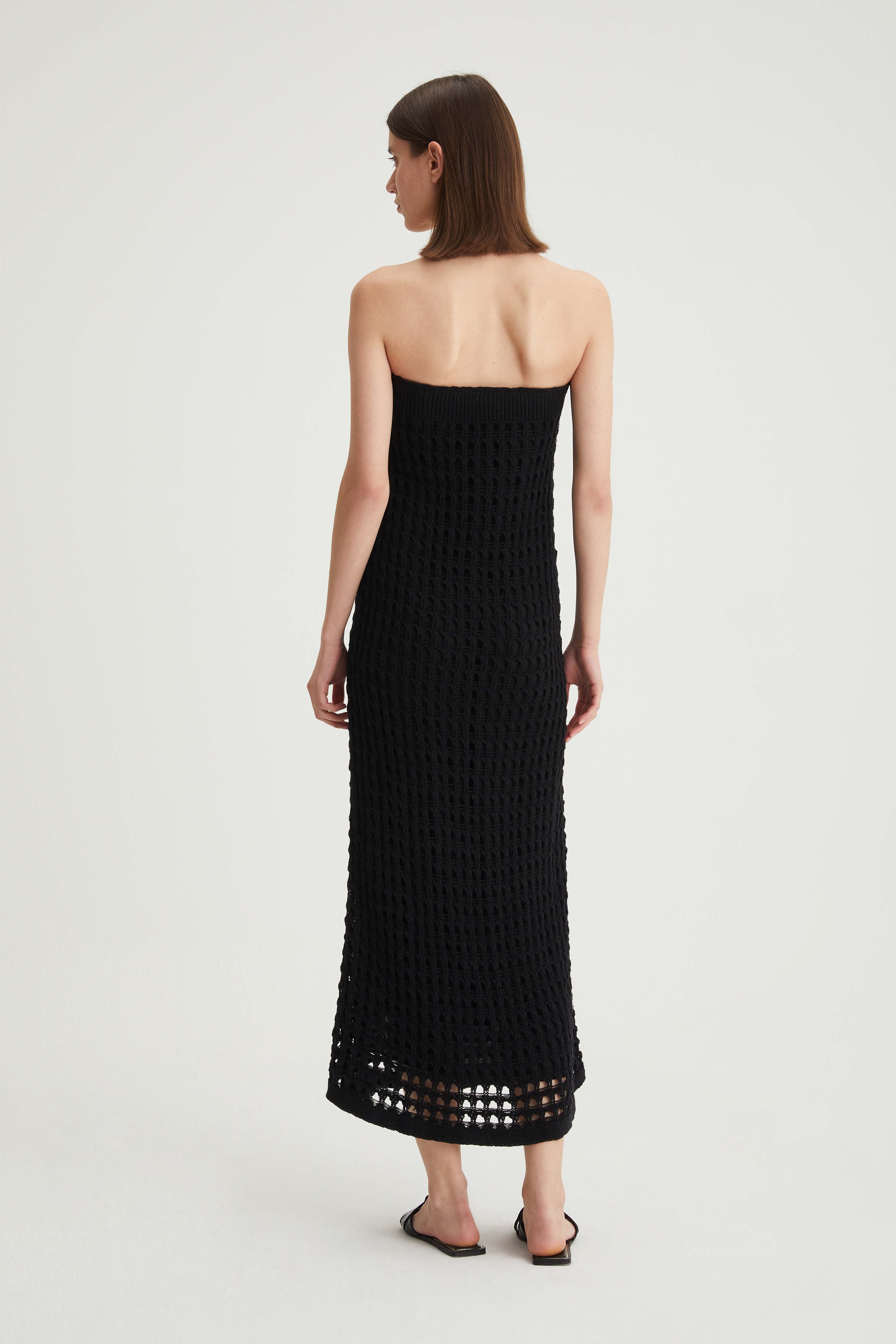 Abito lungo senza spalline