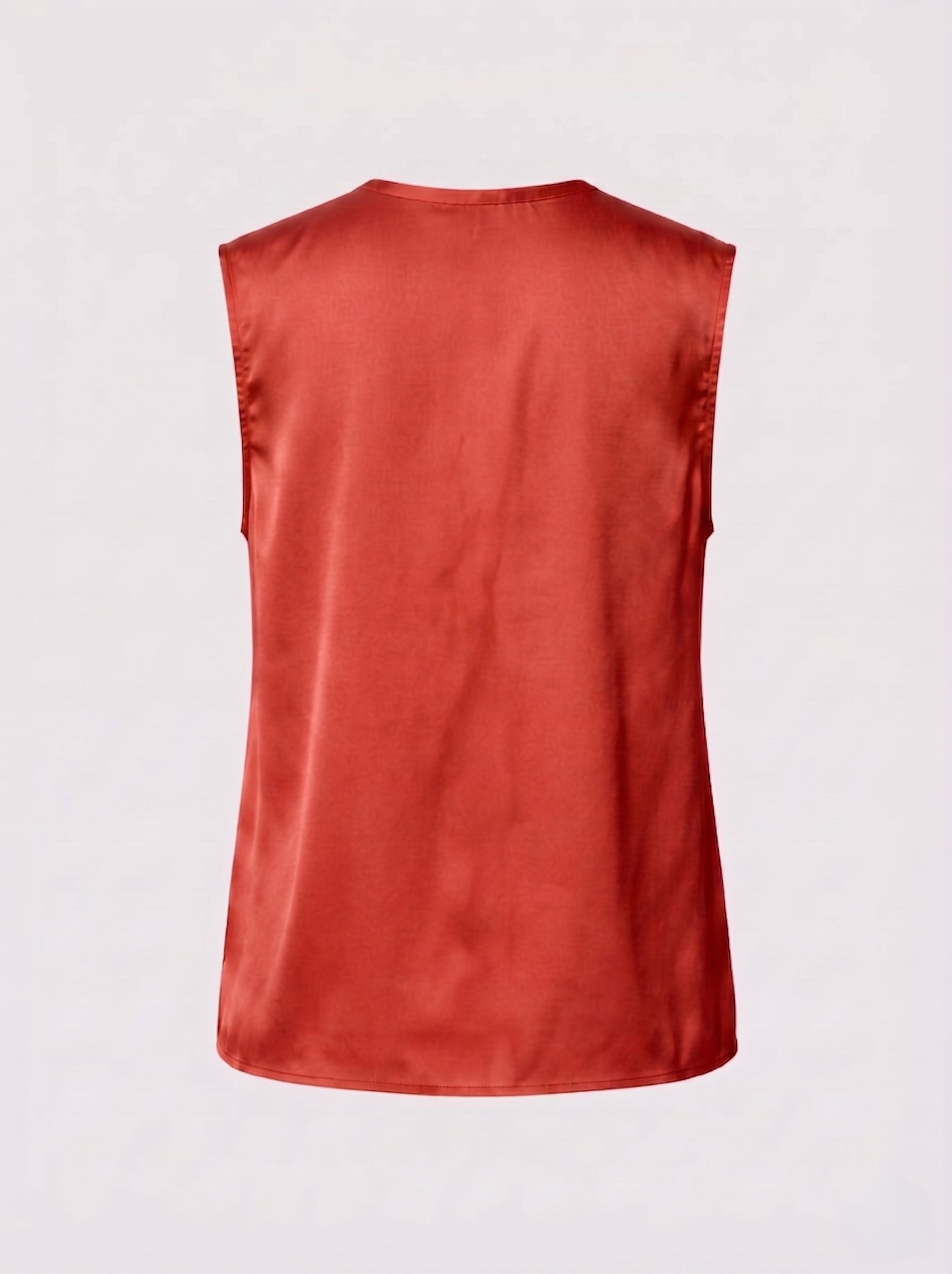 Blusa smanicata in viscosa fluida con scollo a V