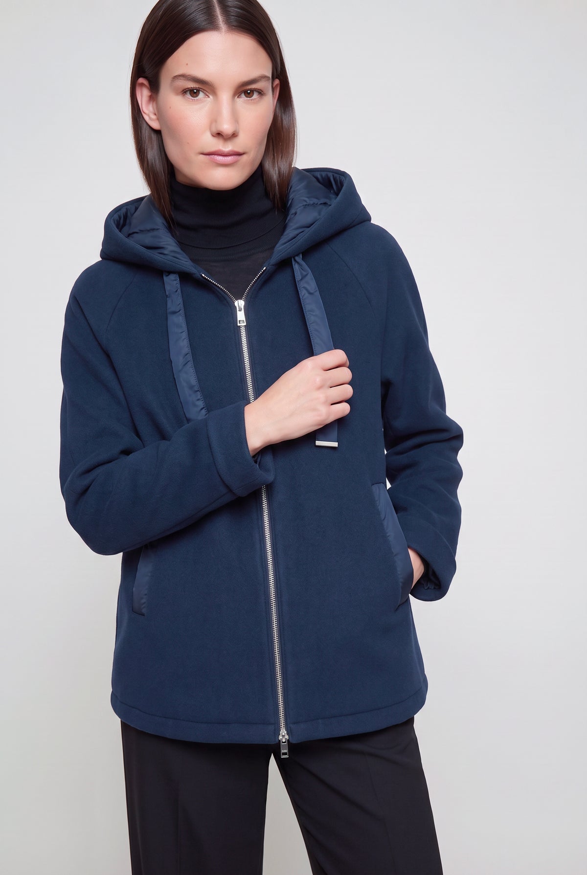 Giaccone in panno con cappuccio e zip