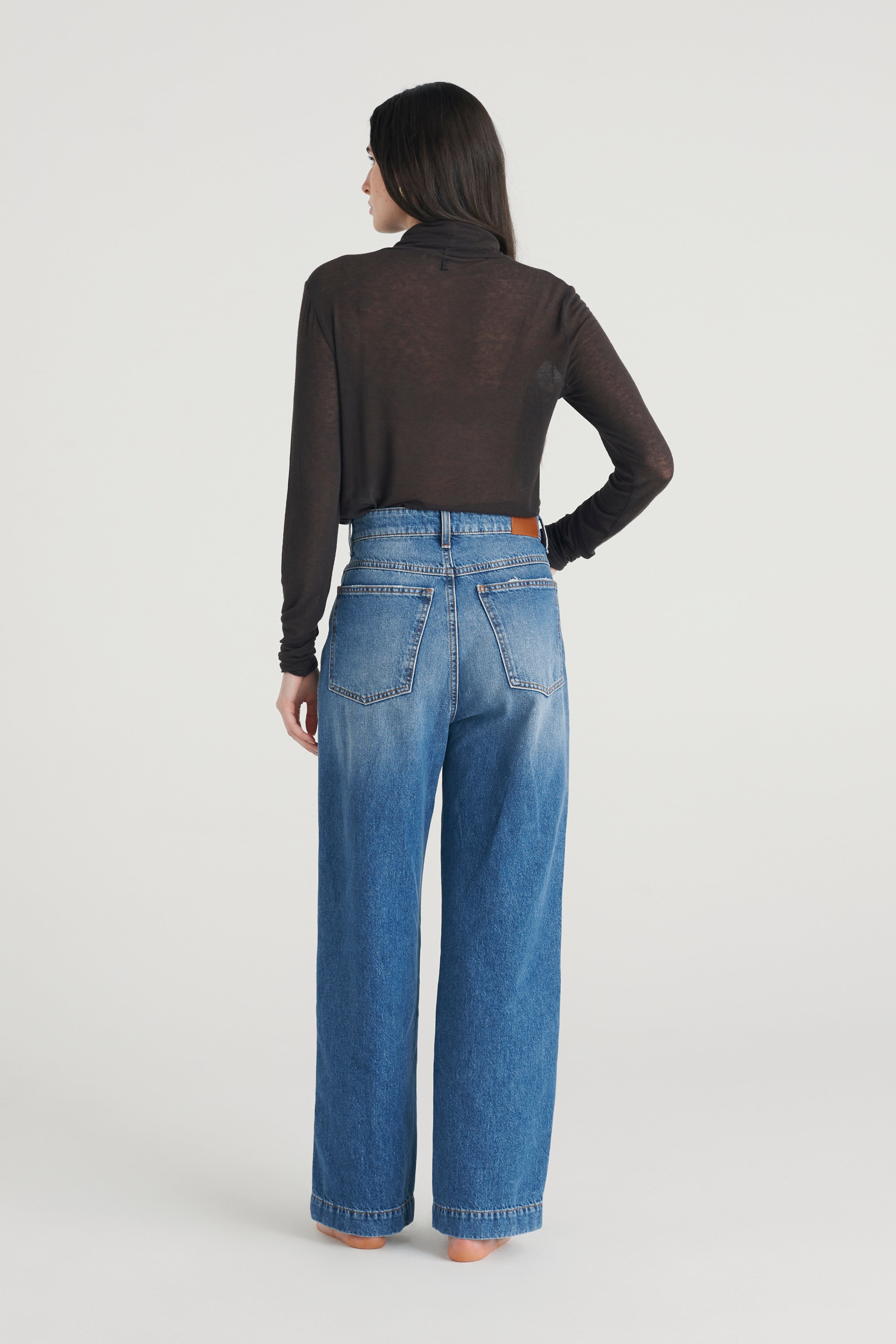 T-shirt a collo alto