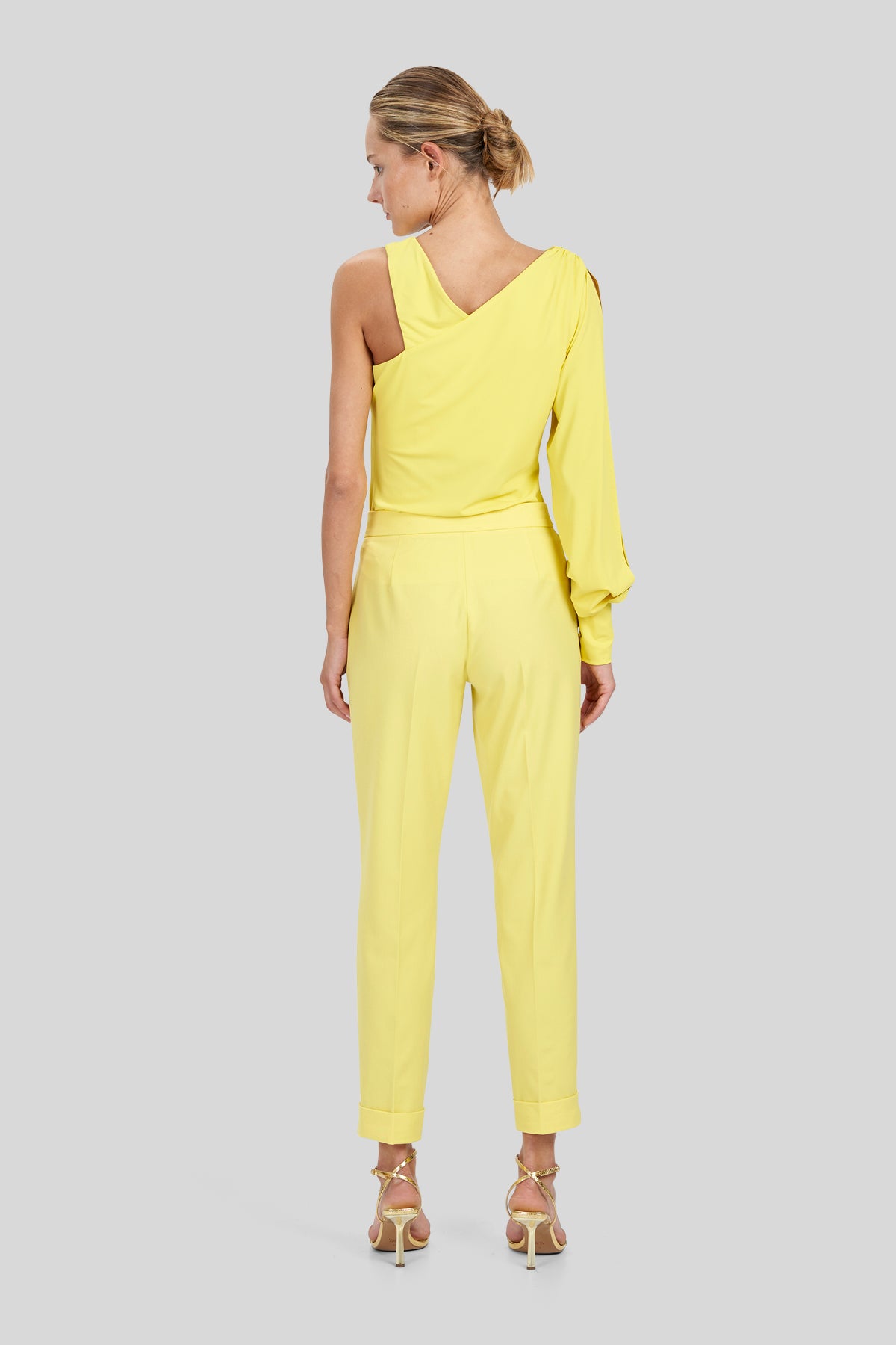 Pantaloni dalla linea chino in tela stretch