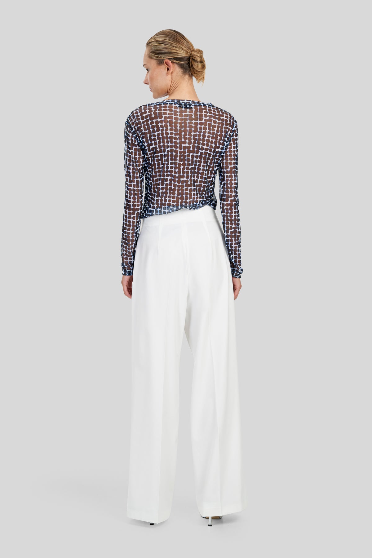 T-shirt in tulle a fantasia