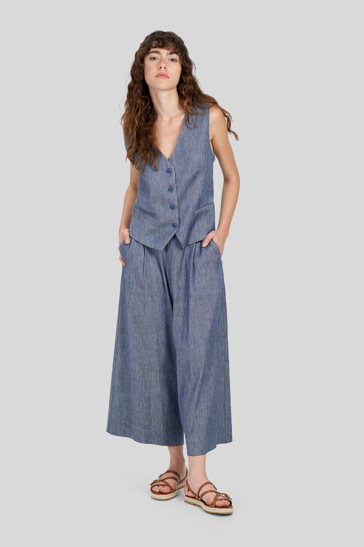 Pantaloni cropped in lino/viscosa stretch