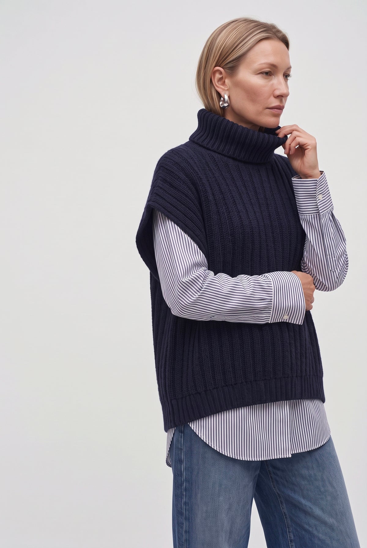 Mantella in maglia con collo alto in misto lana