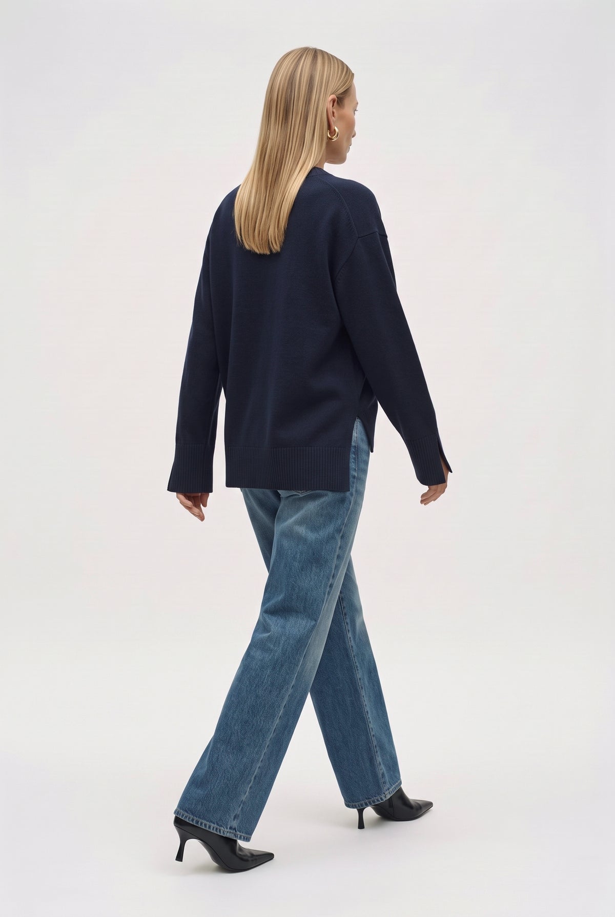 Maglia Scollo A V Over Con Spacchi in misto lana