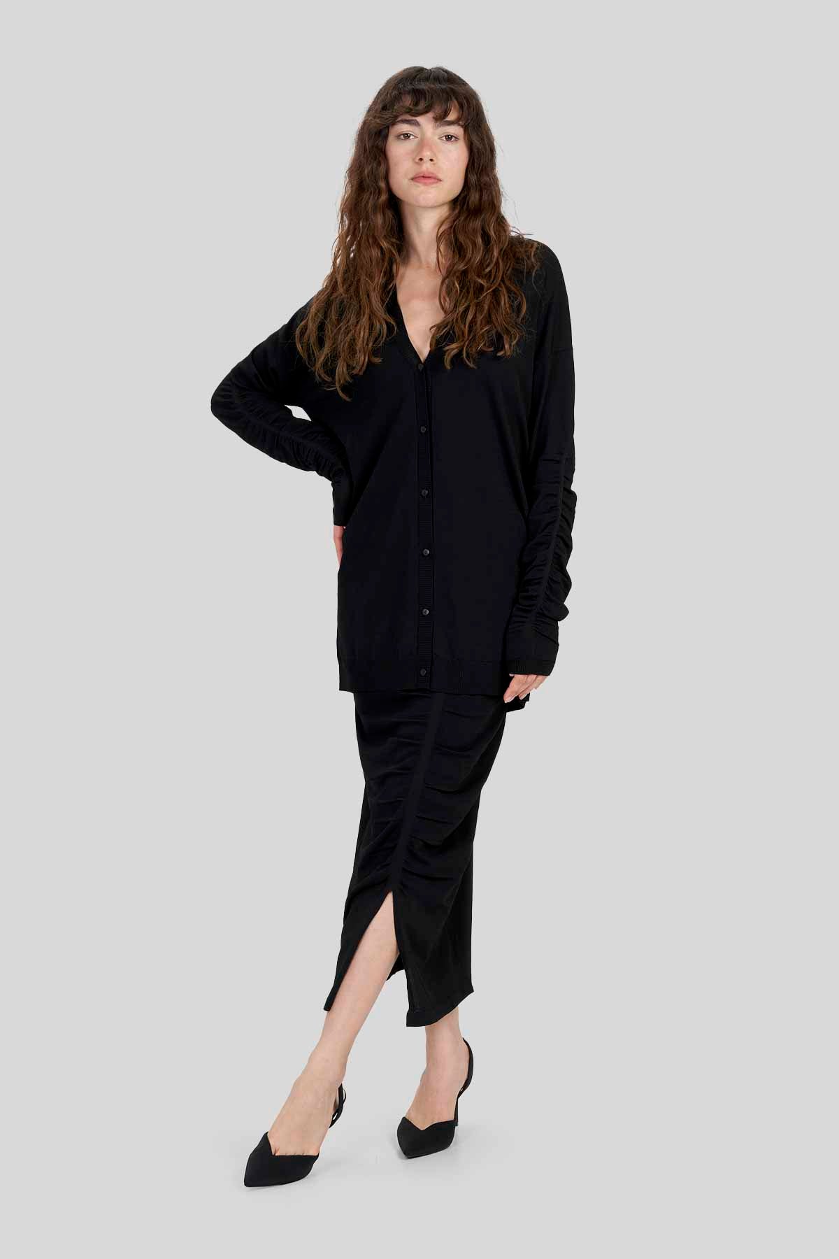 Cardigan con scollo a V e arricciature sulle maniche