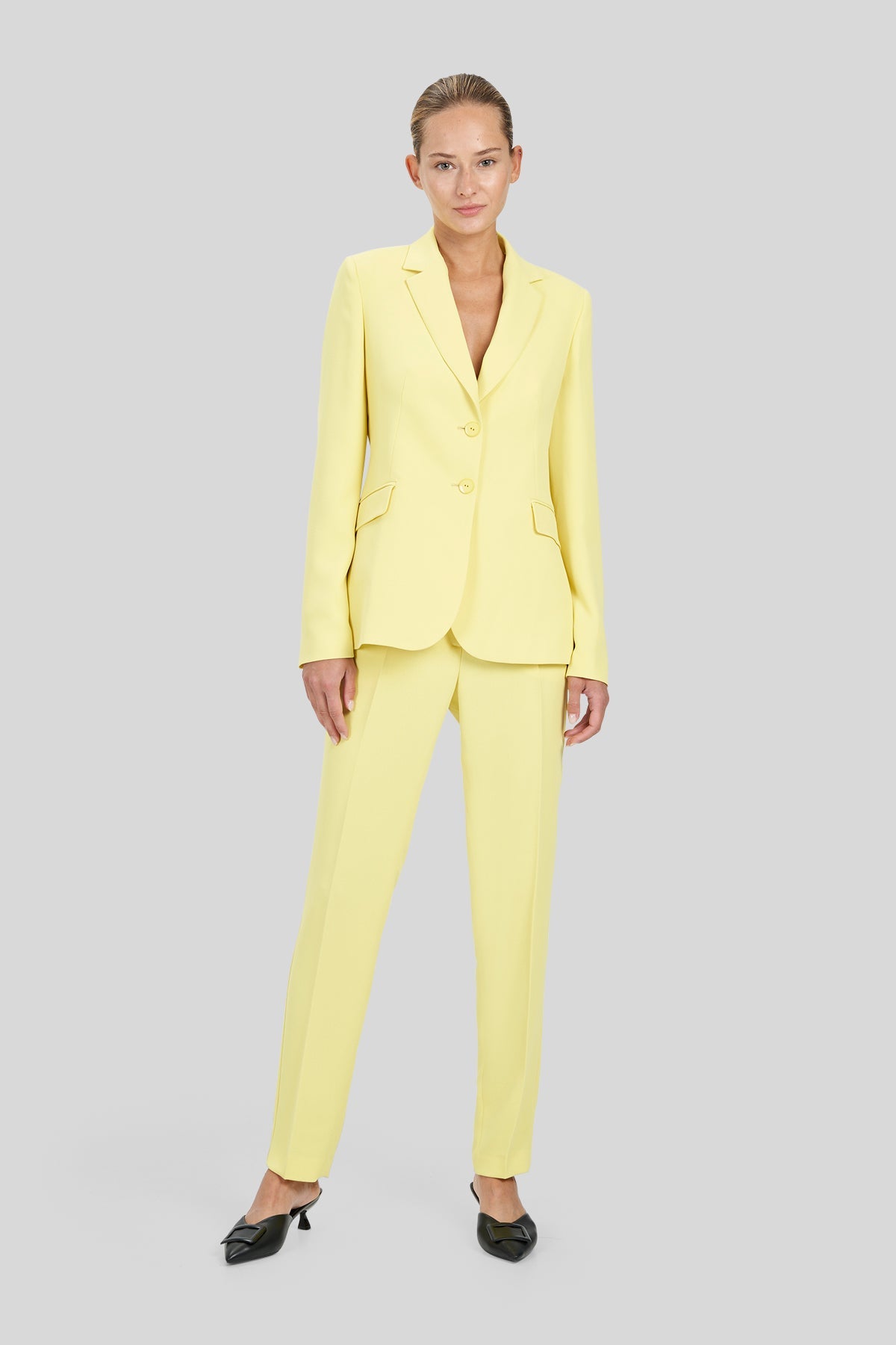 Pantaloni in crpe