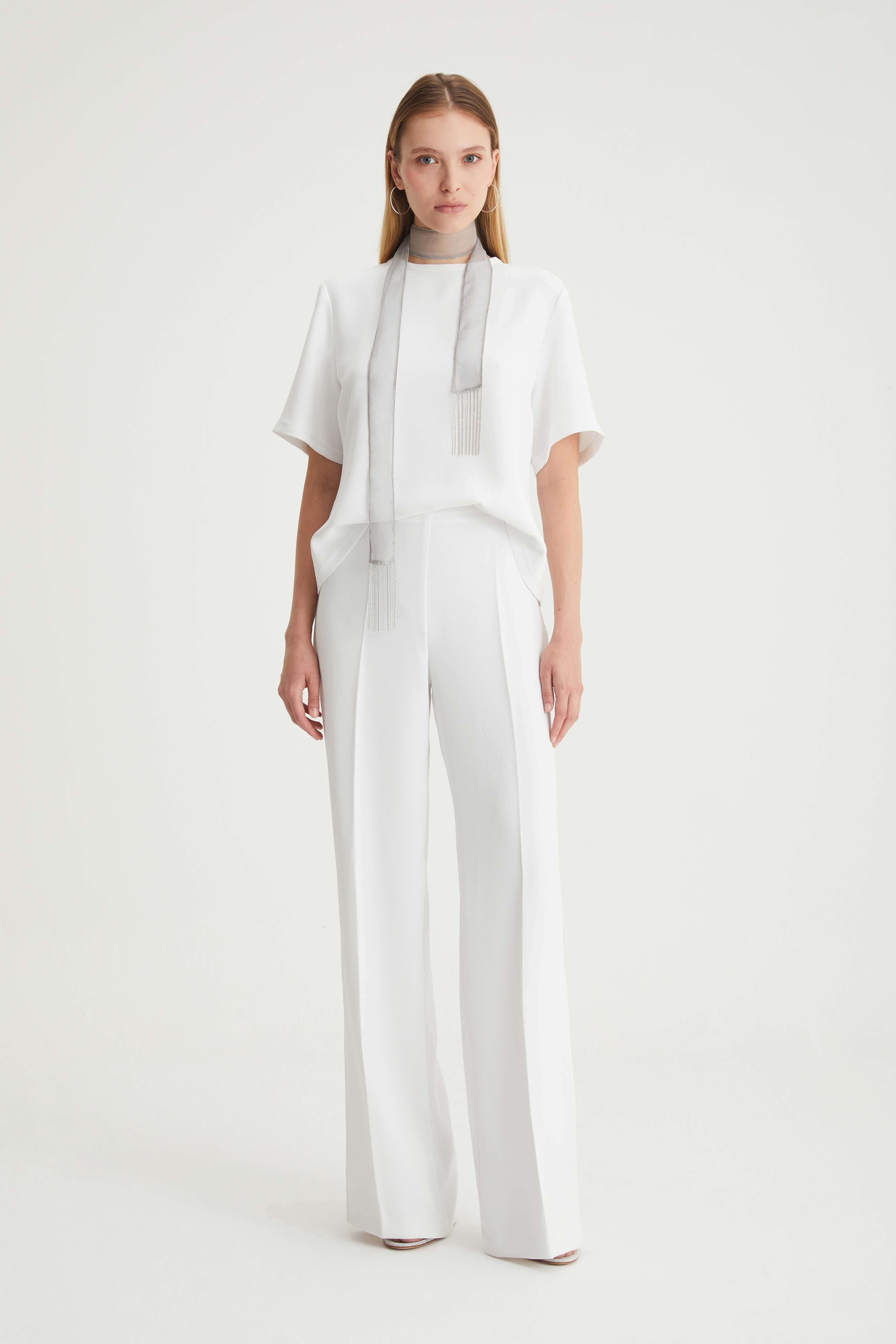 Pantalone ampio linea dritta