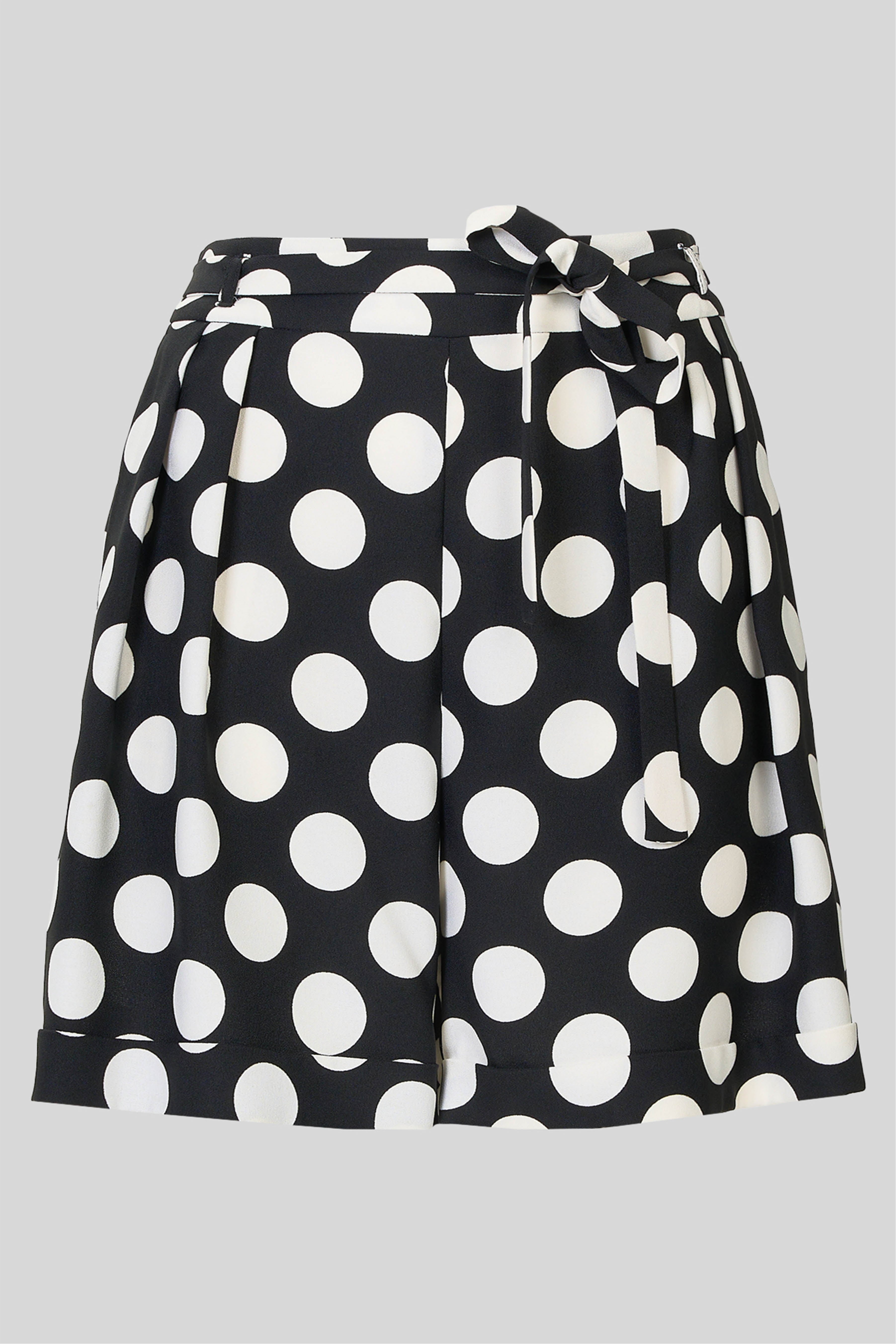 Shorts a pois con tasche