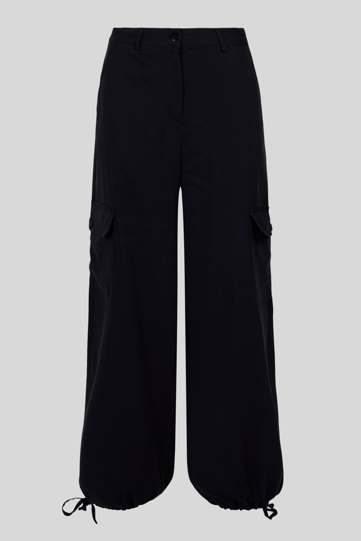 Pantaloni cargo in tencel fluido