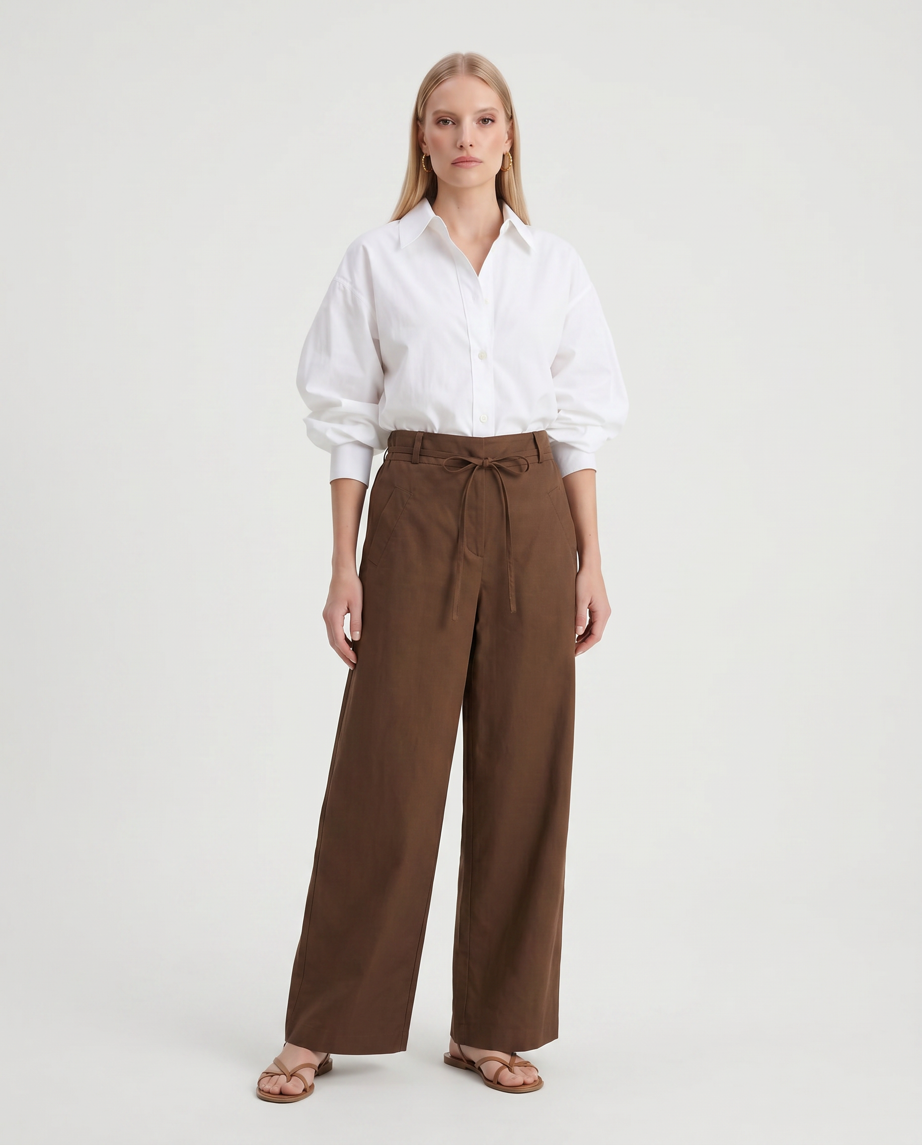 Pantalone wide leg con laccio in vita