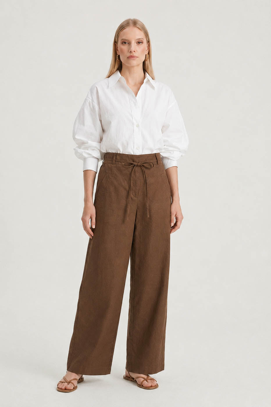 Pantalone wide leg con laccio in vita
