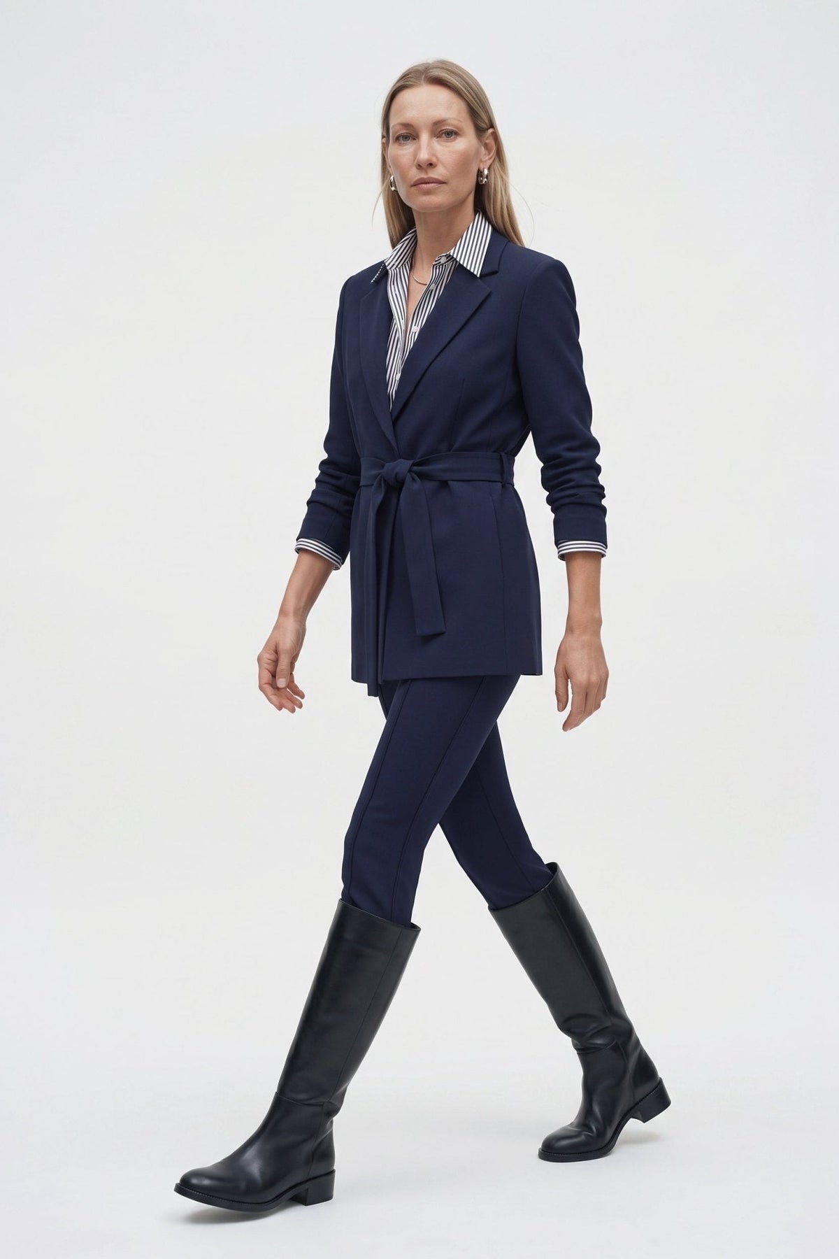 Tailleur in jersey punto Milano blazer con cintura e pantalone flare blu - Caractère