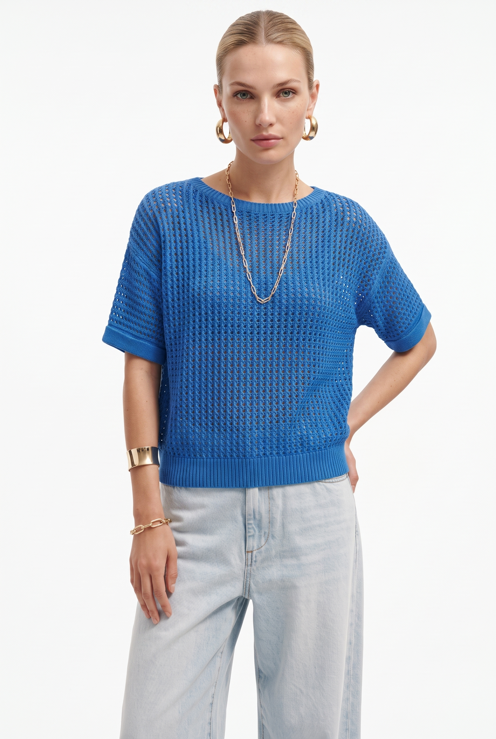 Maglia Donna Traforata a Maniche Corte – Fresca Contemporanea per l'Estate