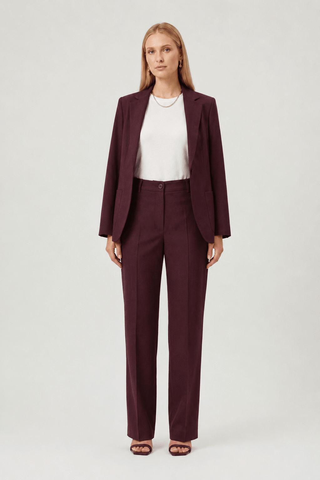 Tailleur Bordeaux Giacca con Cintura e Pantalone a Sigaretta - Caractère