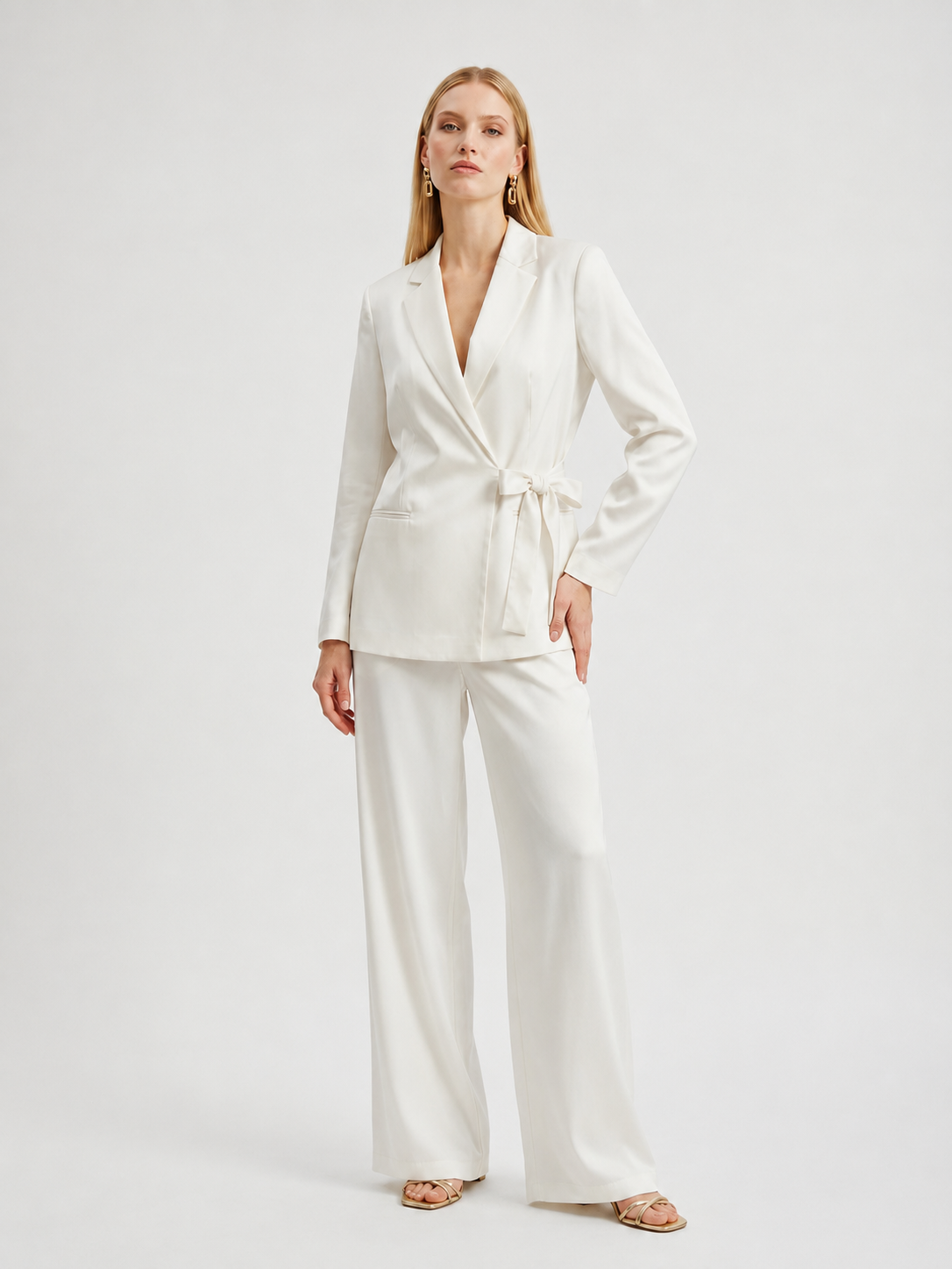 Tailleur in Cotone Giacca con Fiocco e Pantalone Largo