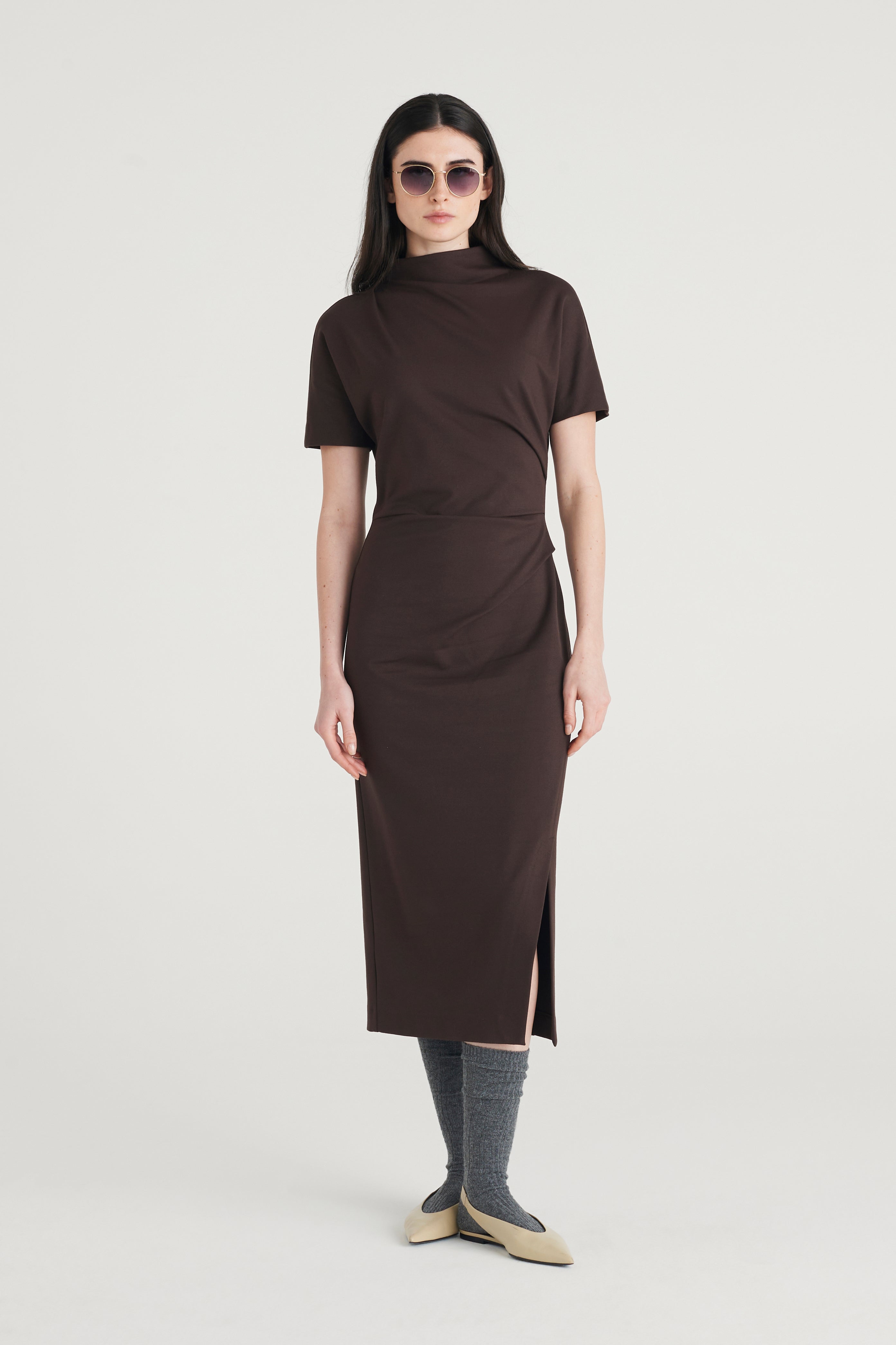 Abito longuette con spacco