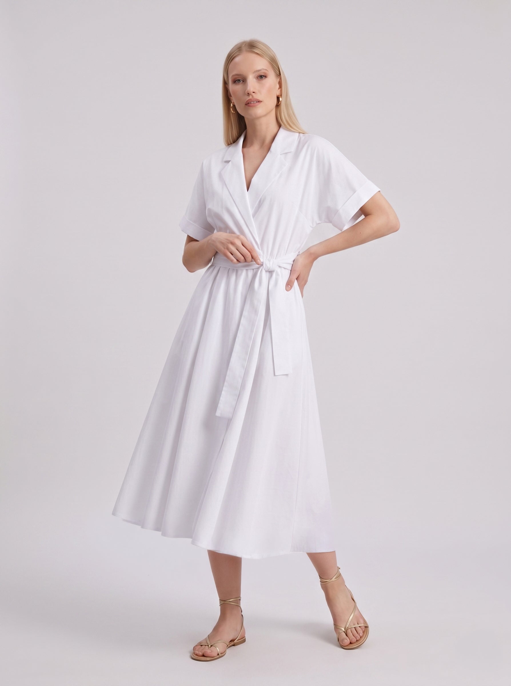 Abito midi con colletto a revers e cintura