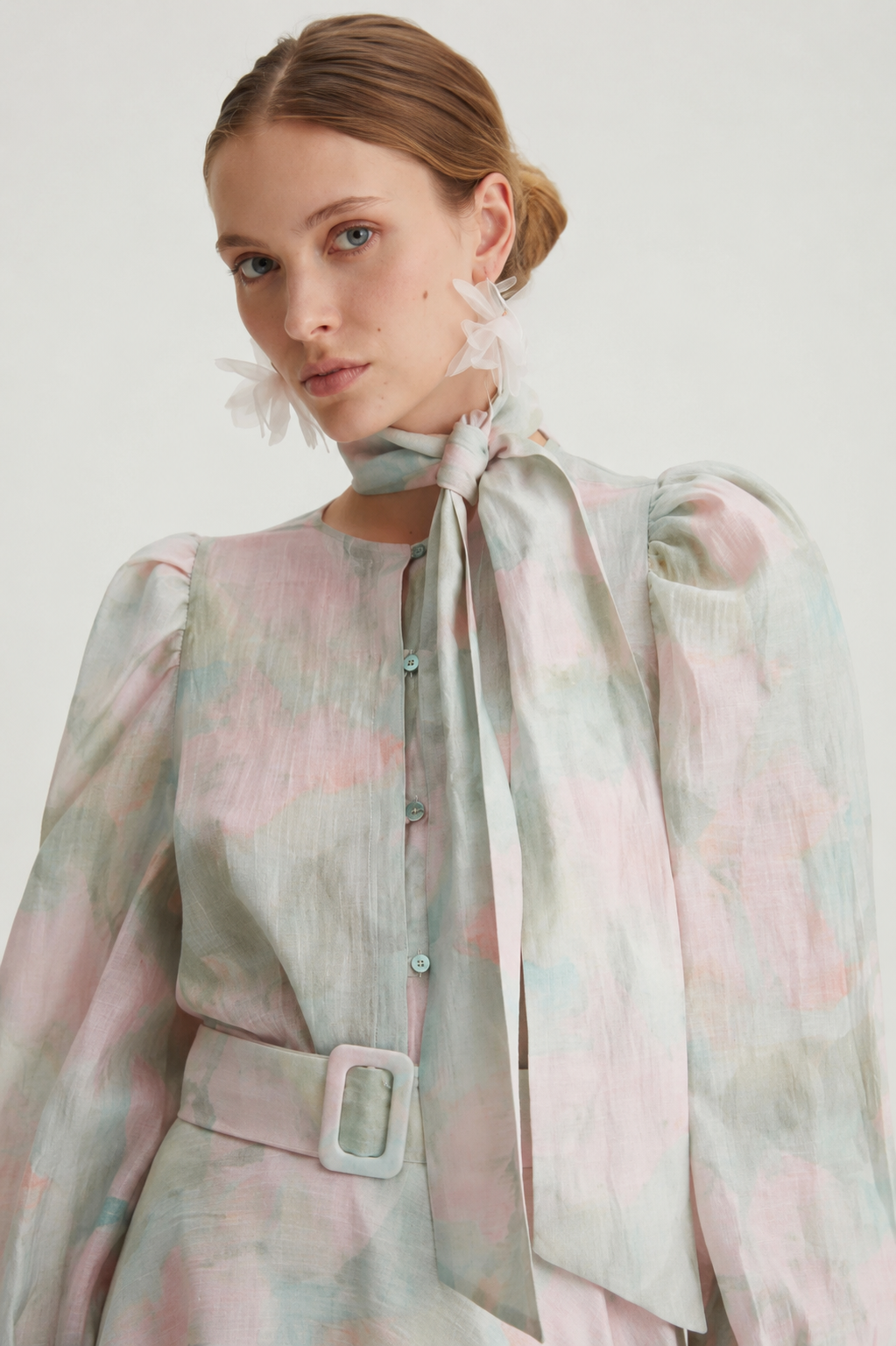 Camicia maniche a sbuffo in lino