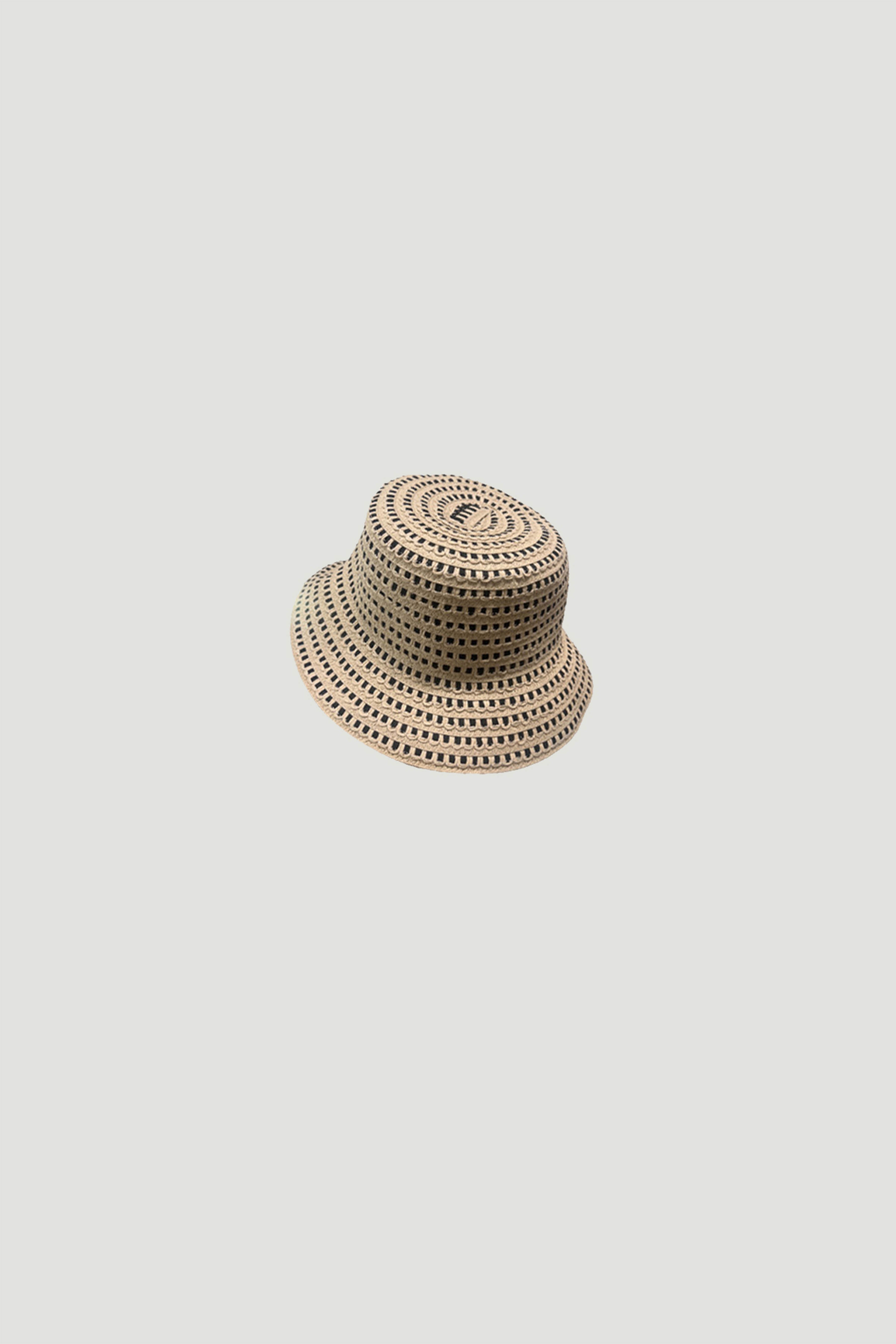 Cappello da pescatore in paglia