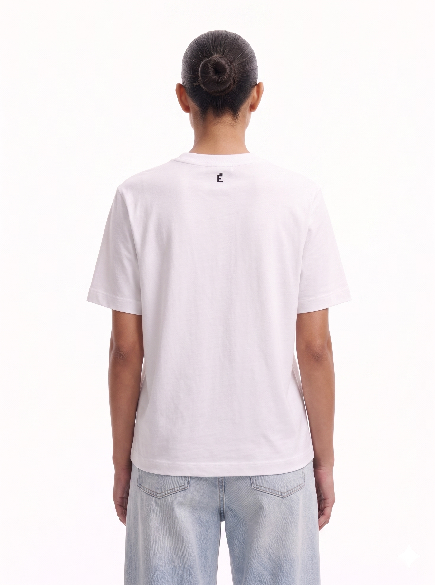 T-shirt dal taglio essenziale