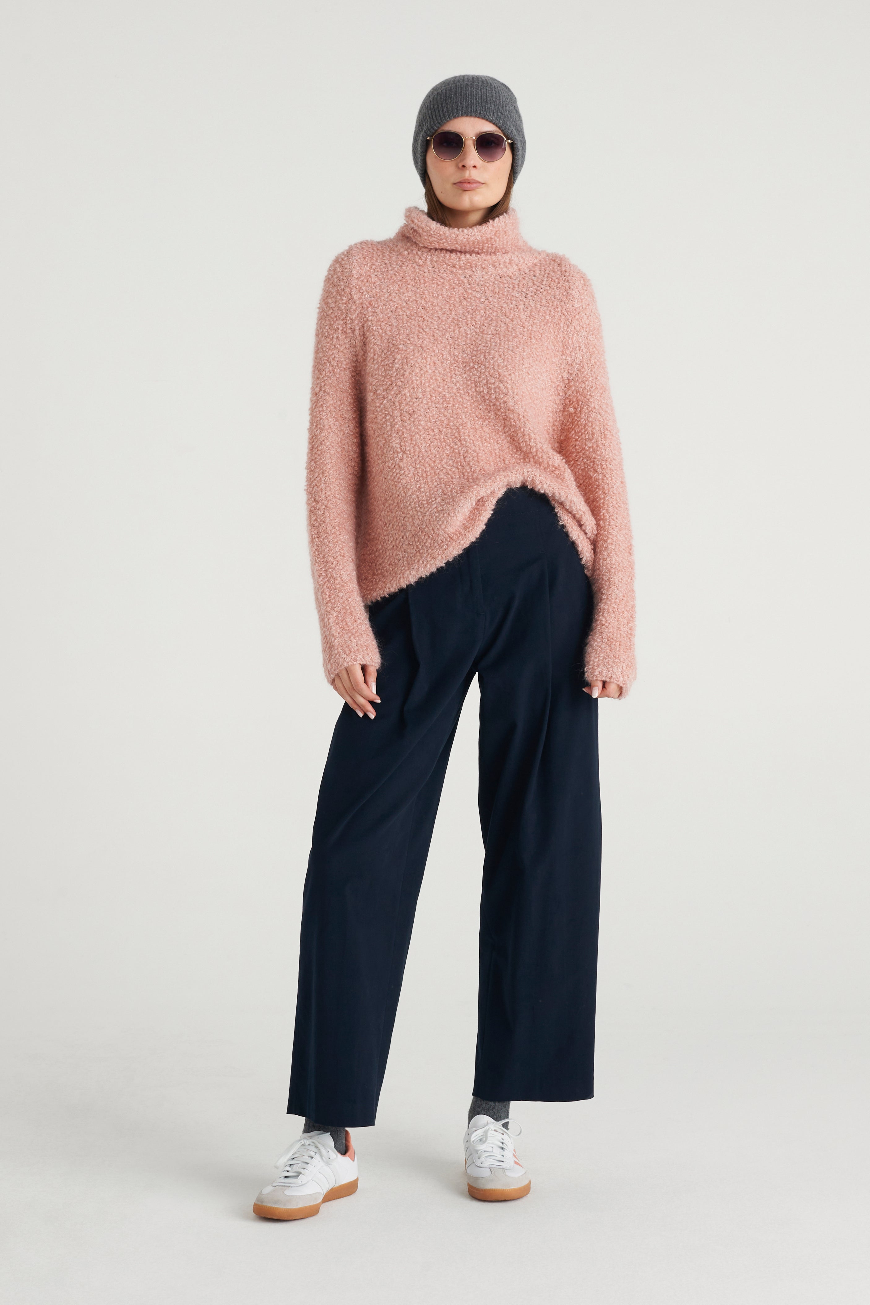 Maglia bouclé a collo alto