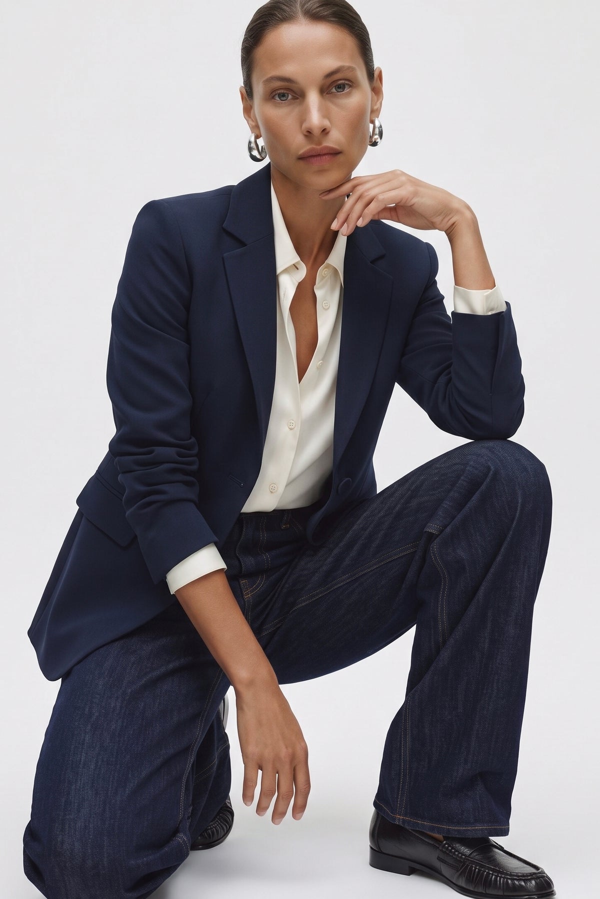 Tailleur blu in crepe giacca monopetto e pantalone a sigaretta - Caractère