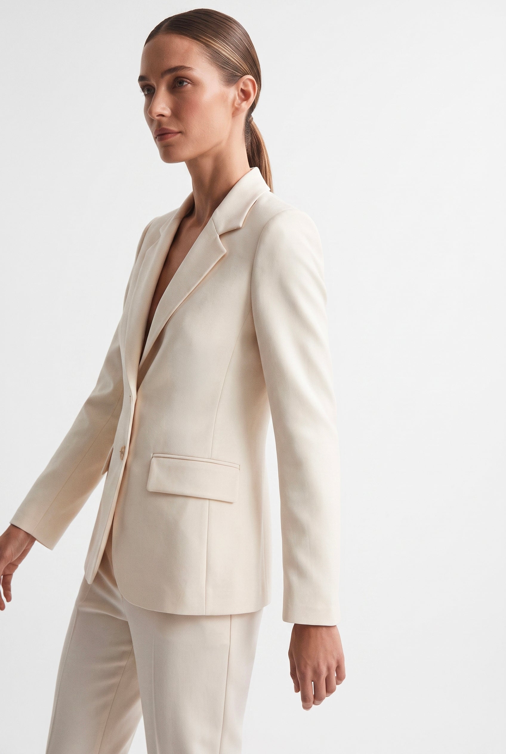 Tailleur Punto Milano Giacca Monopetto e Pantalone a Sigaretta Latte