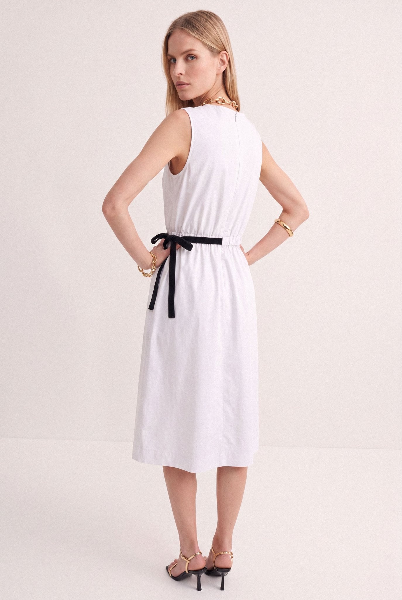 Abito Donna Midi Senza Maniche con Laccio a Contrasto – Moderno e Deciso - Caractère