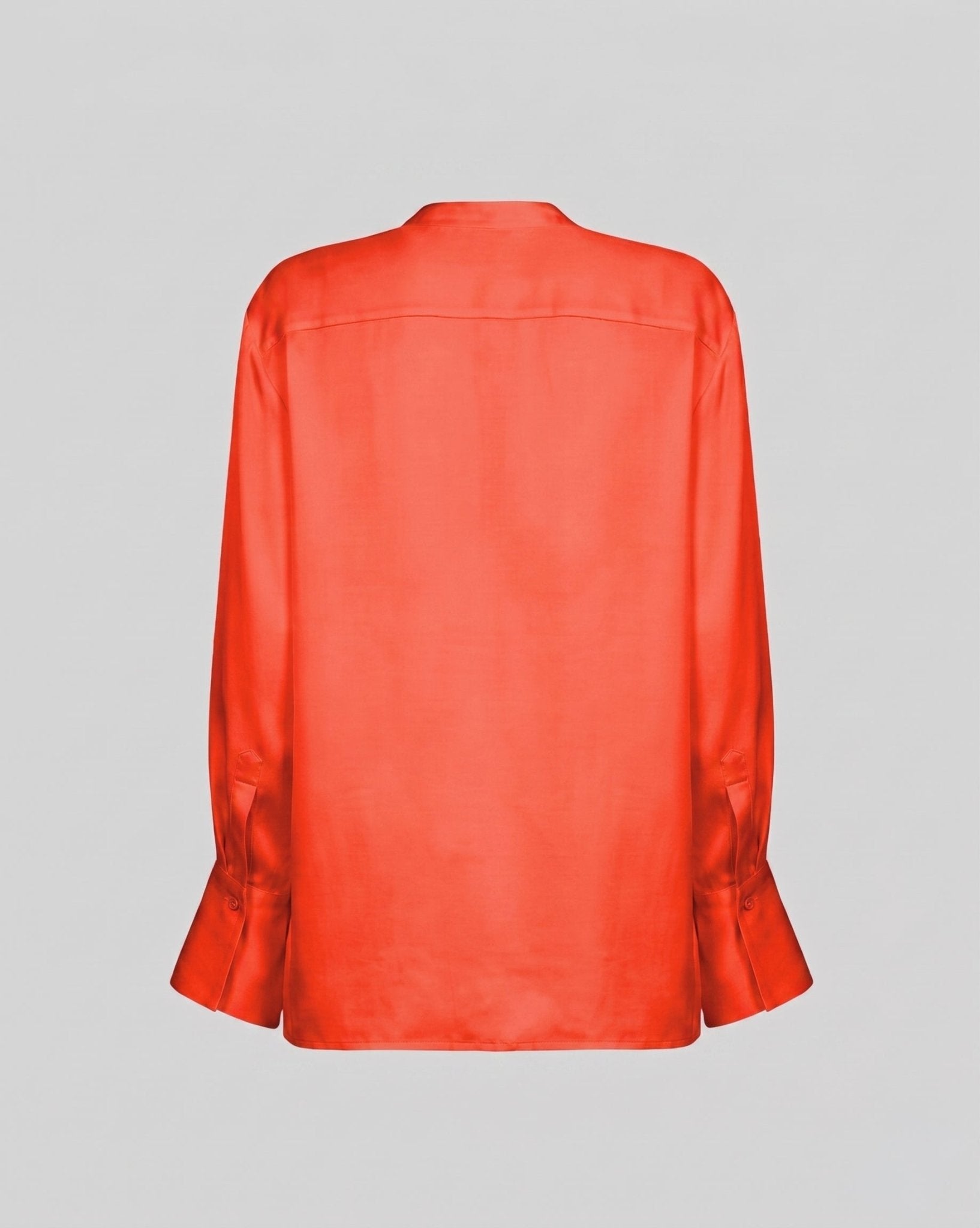 Camicia in satin con linea morbida e design essenziale - Caractère