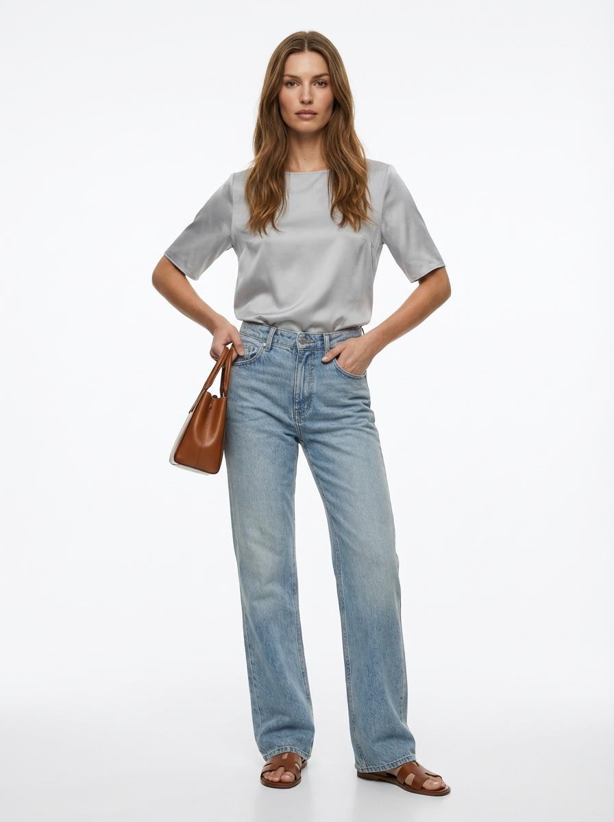 Blusa a maniche corte in seta super morbida