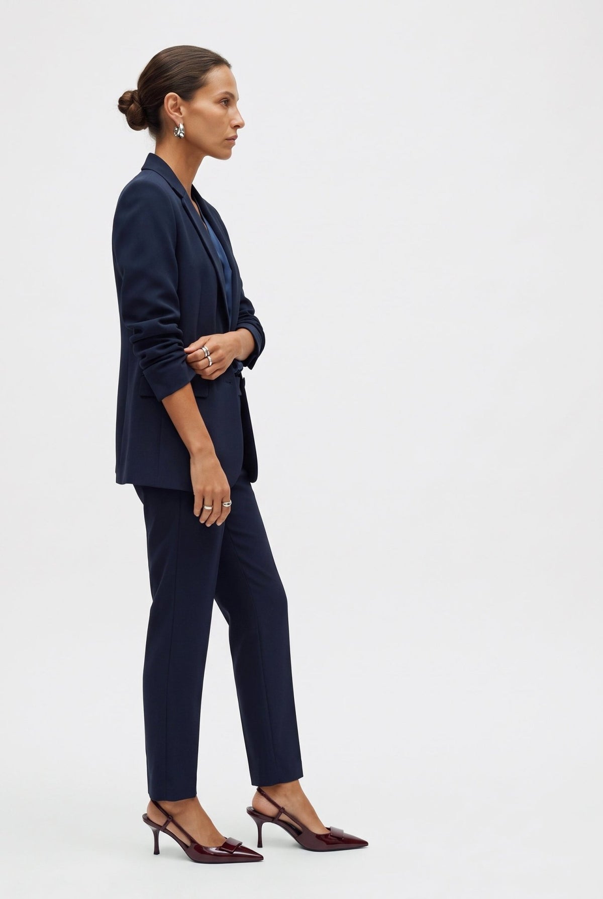 Tailleur blu in crepe giacca monopetto e pantalone a sigaretta - Caractère