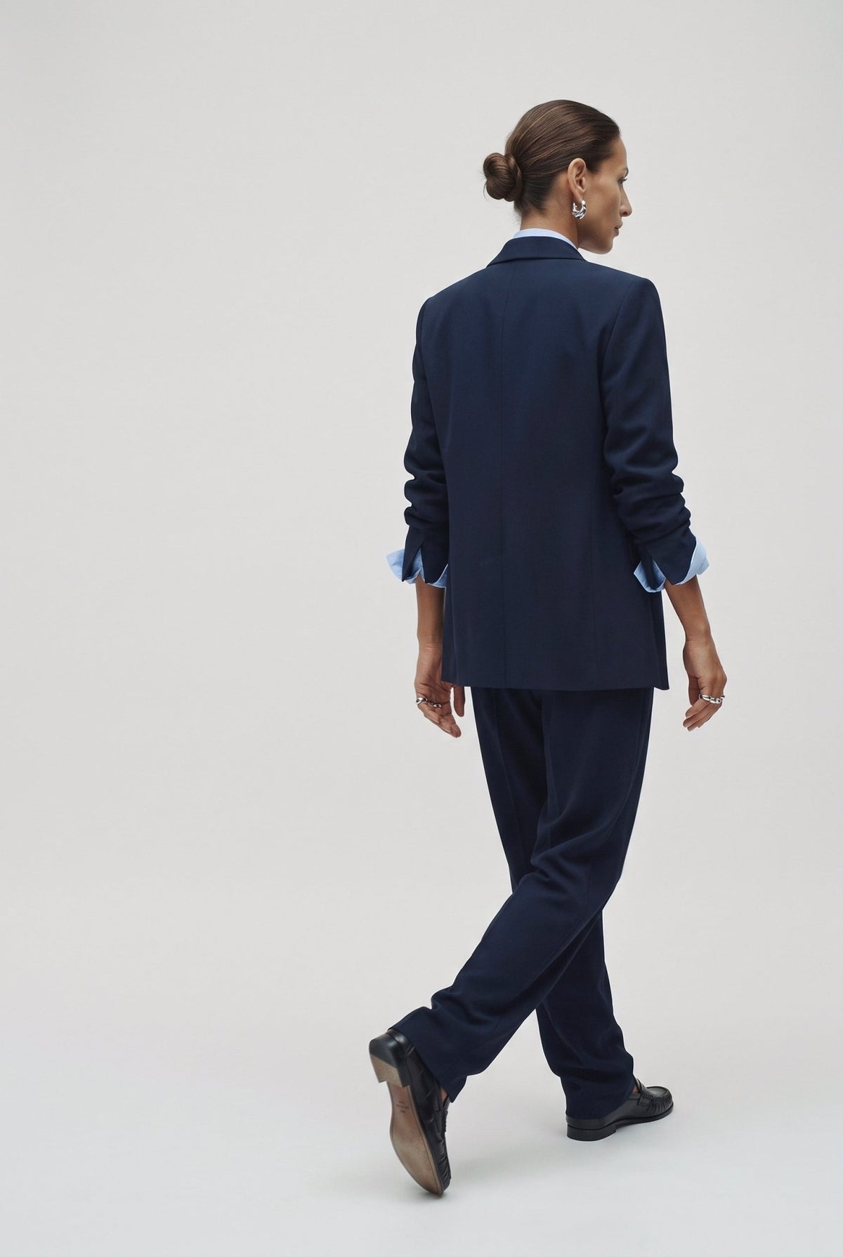 Tailleur in crepe giacca monopetto e pantalone a gamba larga - Caractère