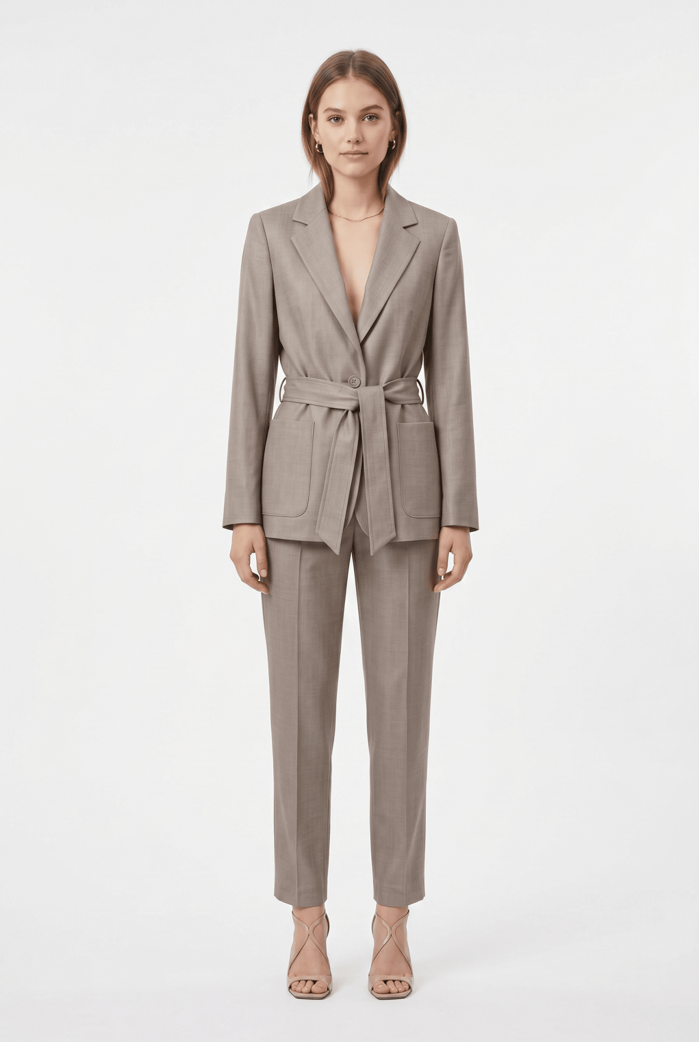 Tailleur Tortora Giacca con Cintura e Pantalone a Sigaretta - Caractère
