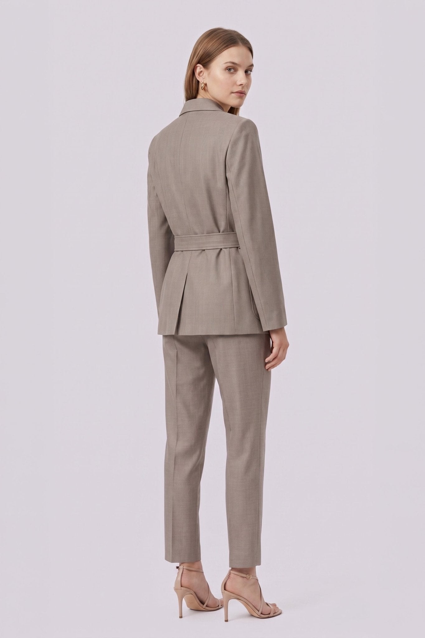 Tailleur Tortora Giacca con Cintura e Pantalone a Sigaretta - Caractère